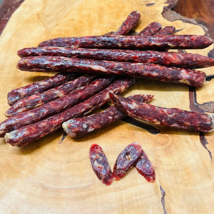 SNACKING SALAMI